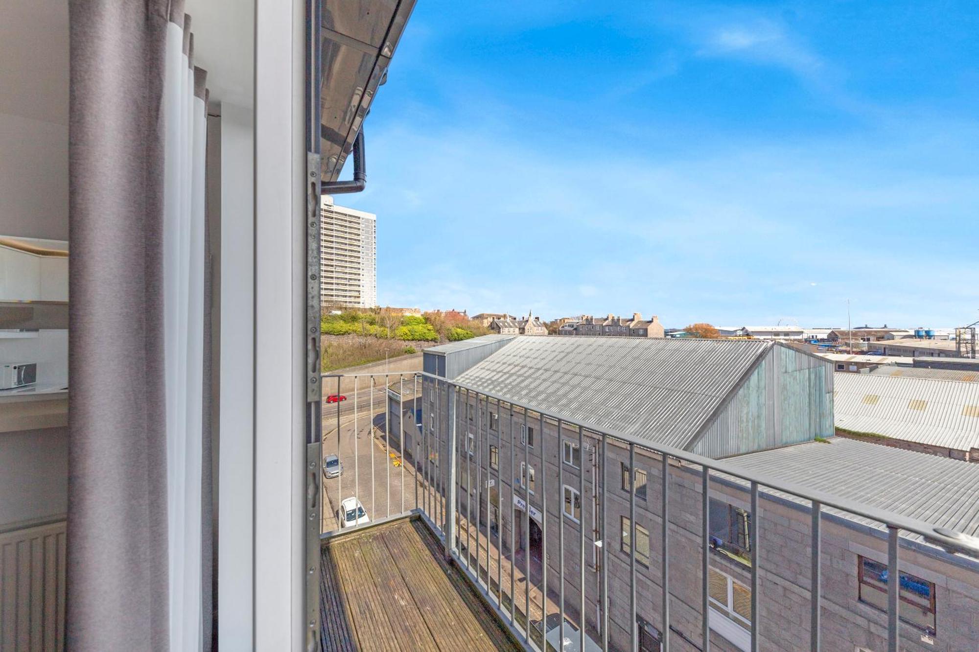 Mearns Street Penthouse - Grampian Lettings Ltd Apartment Aberdeen Exterior photo